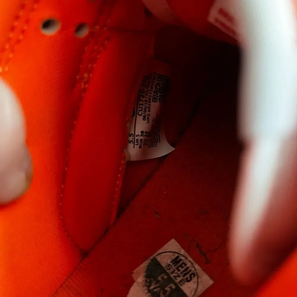 Nike dunks low Syracuse orange size 5.5y or 7w